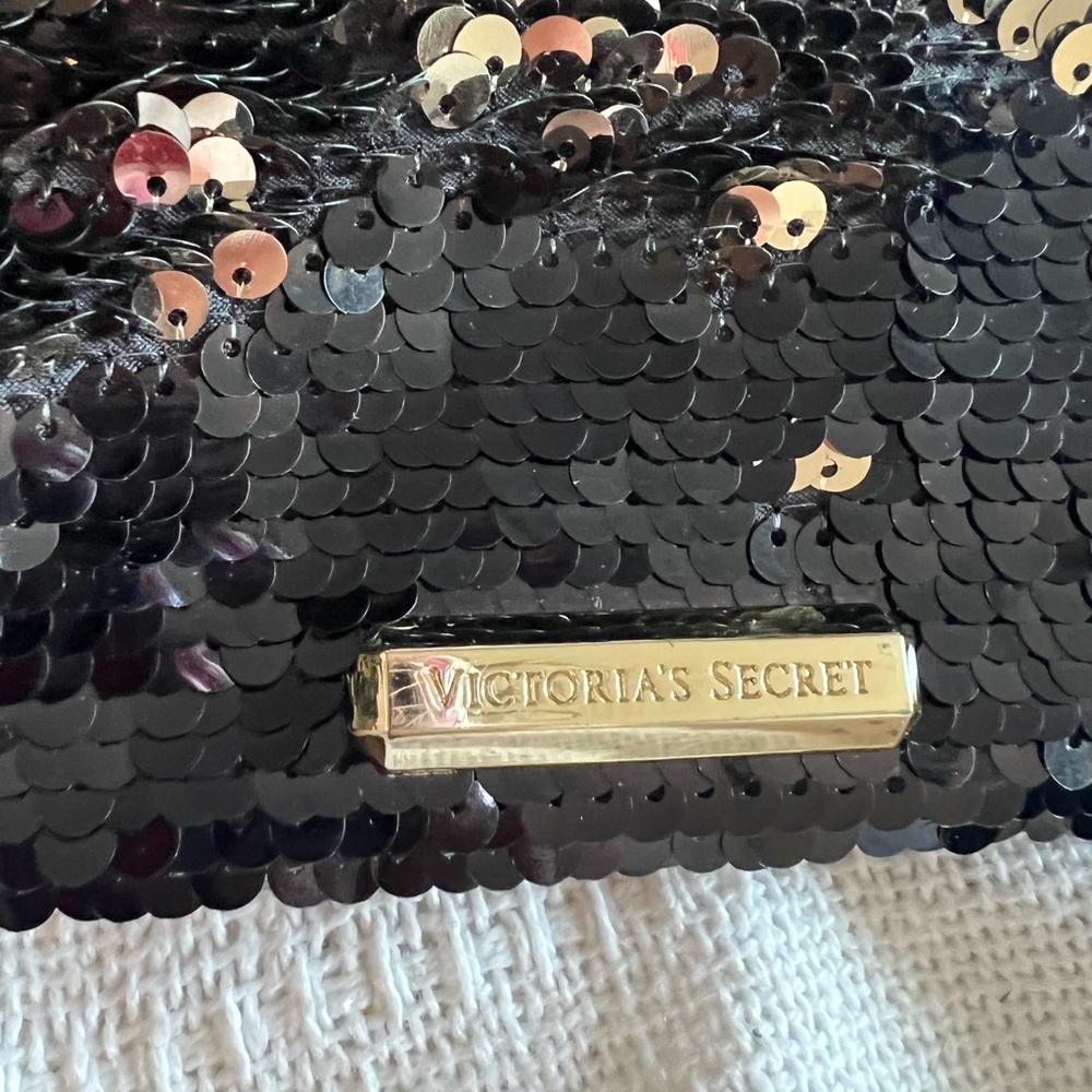 VICTORIAS SECRET MAKEUPBAG